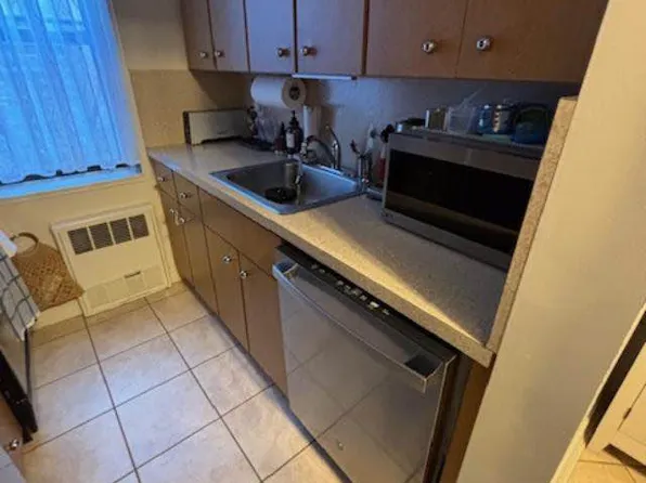 103-10 Queens Boulevard image 5 of 8