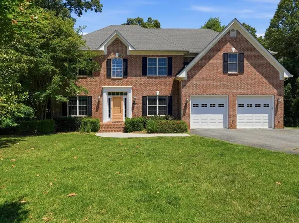 1819 Royal Oak Dr, Lynchburg, VA 24503