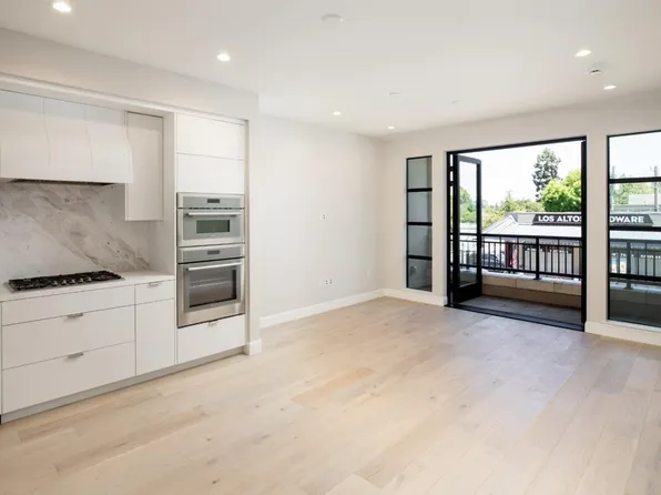 450 1st St #204, Los Altos, CA 94022