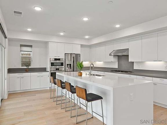 5th image of 13606 Camino Ct