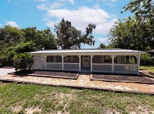 175 Lake Geneva Rd, Geneva, FL 32732