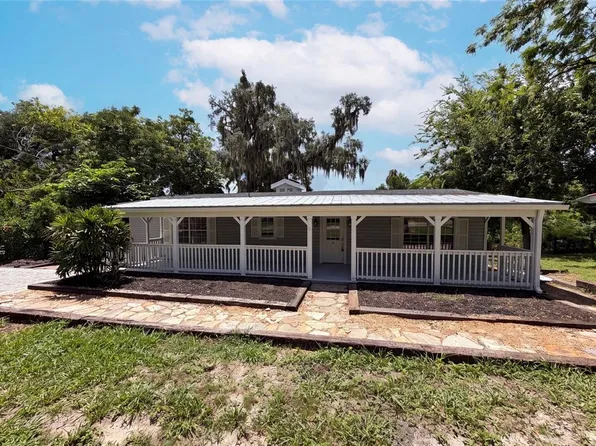 175 Lake Geneva Rd, Geneva, FL 32732