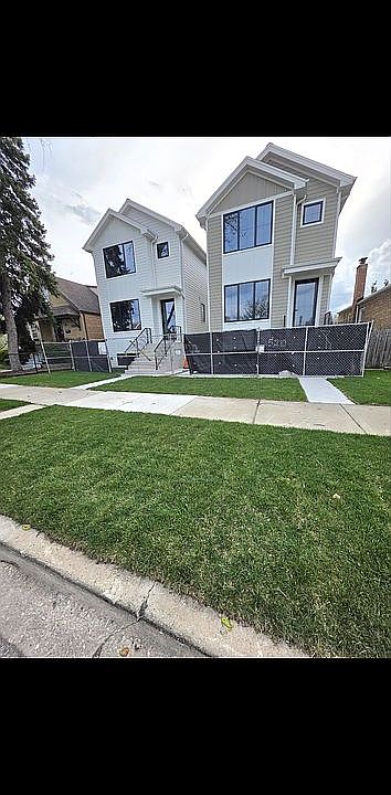 1st image of 5210 S Luna Ave