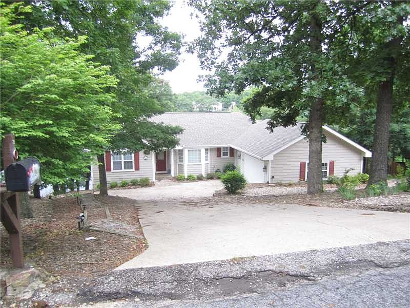 1st image of 12 Forfar Cir