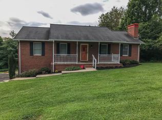 11 Chaucer Ct, Gray, TN 37615
