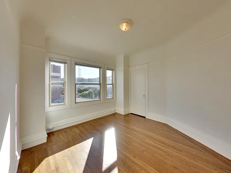 1890 Grove St #1058R — Photo 9