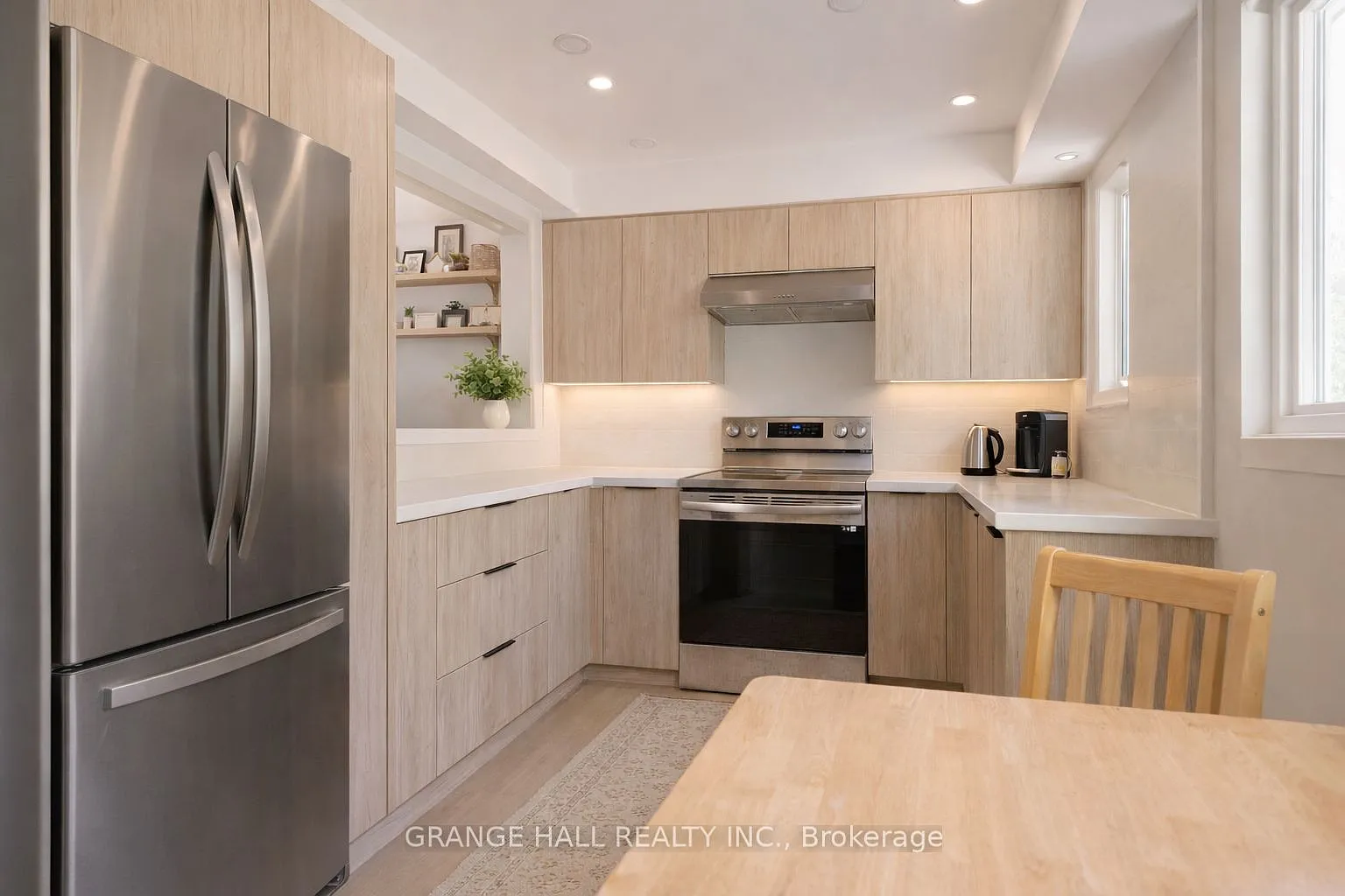 2 bed, $1,900 — Photo 2