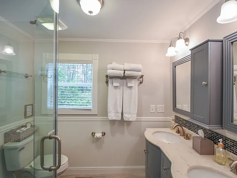 Double vanity