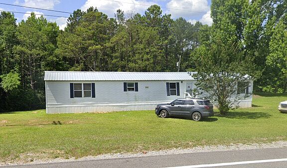 3rd image of 12172 Us Highway 82