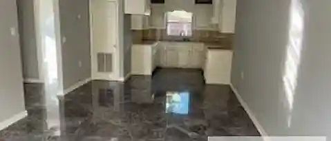 3rd image of 144 Redwood Rd