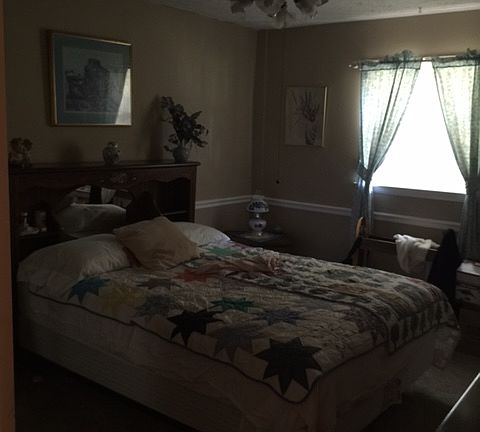 4th image of 618 Cary Ln