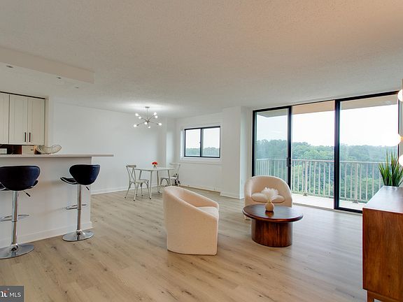 5th image of 1225 Martha Custis Dr APT 1510