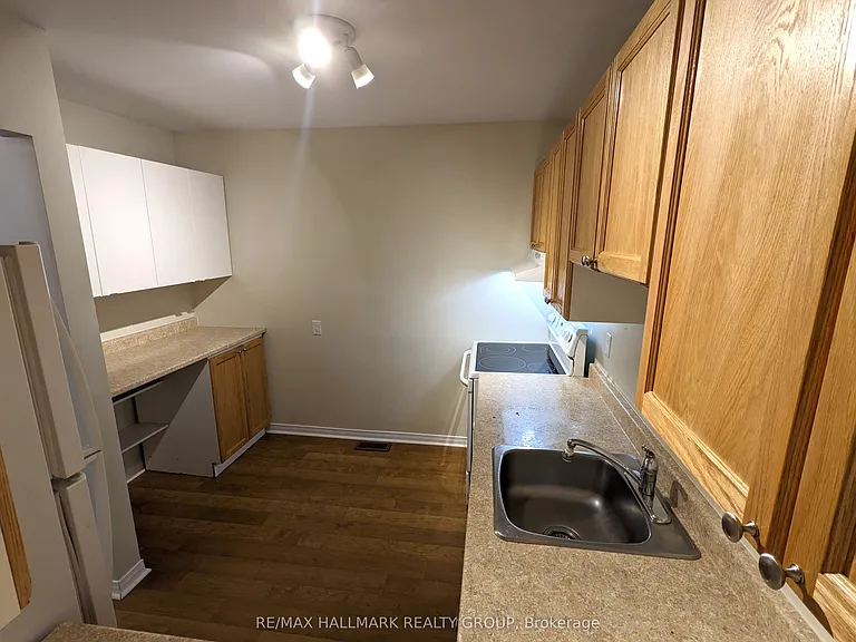 6464 Colony Sq #21 — Photo 13