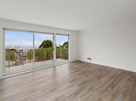 30 Crestline Dr, San Francisco, CA