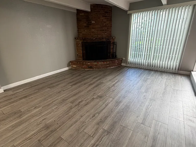 1720 G St #3 — Photo 5