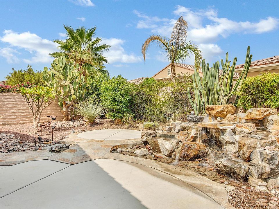 1st image of 81570 Avenida Bolero