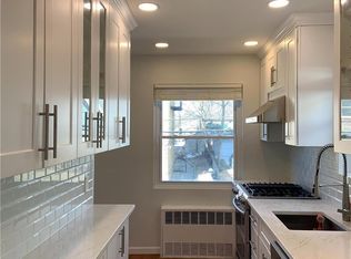 3563 169th St, Flushing, NY 11358