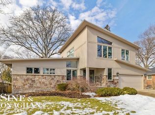 827 Forestdale Rd, Royal Oak, MI 48067
