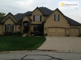 2413 NE Willow Creek Ct, Lees Summit, MO 64086