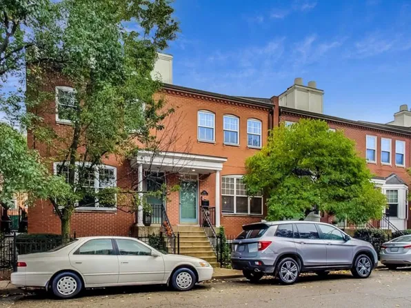 241 W Goethe St, Chicago, IL 60610