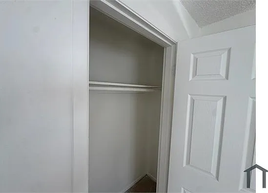 2 bed, 1596 sqft, $1,550 — Photo 4