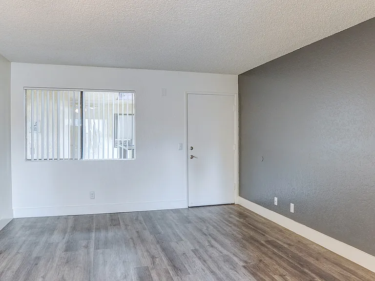 Seapointe Village Apartments — Photo 14