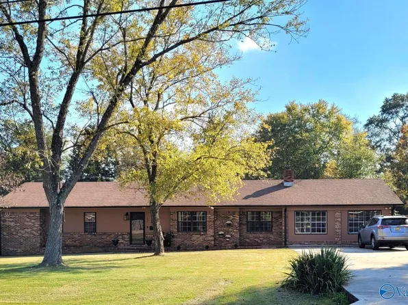 208 Paine Ave, Moulton, AL 35650