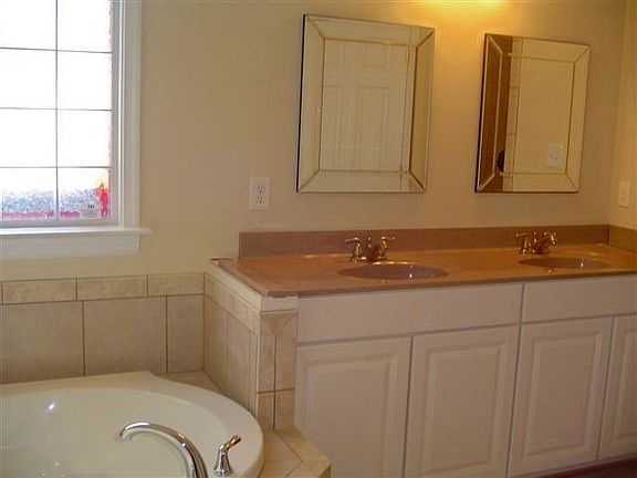 Luxurious Master Bath with Spa quality features
