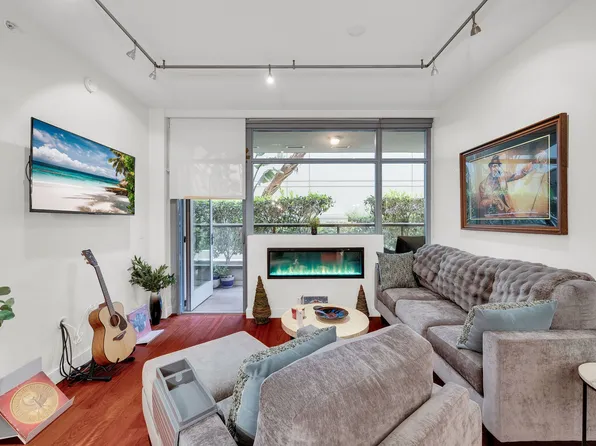700 W East St, San Diego, CA