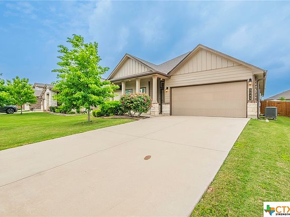 3rd image of 5549 Othello Dr