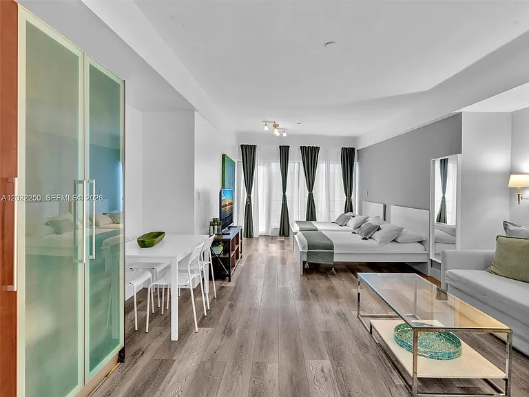 1052 Ocean Dr #C203 — Photo 17