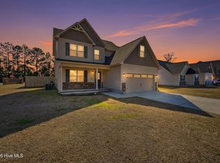 232 Holly Grove Ct E, Jacksonville, NC 28540