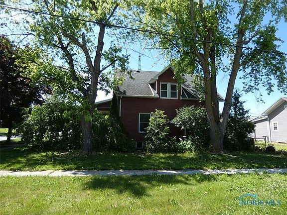 2nd image of 214 E 1st St