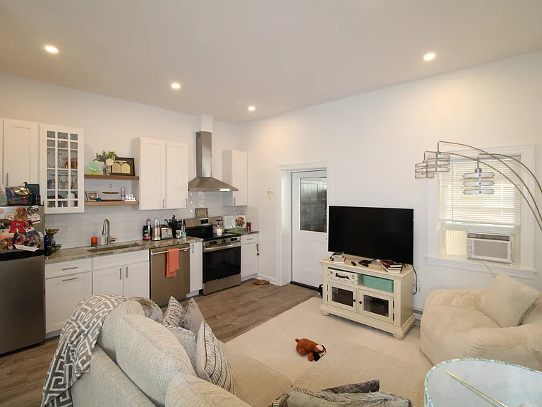 42 Lido Blvd #1 — Photo 1