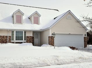 3618 S 147th St, New Berlin, WI 53151