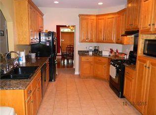 1613 Shelby Ln, Ocean Springs, MS 39564