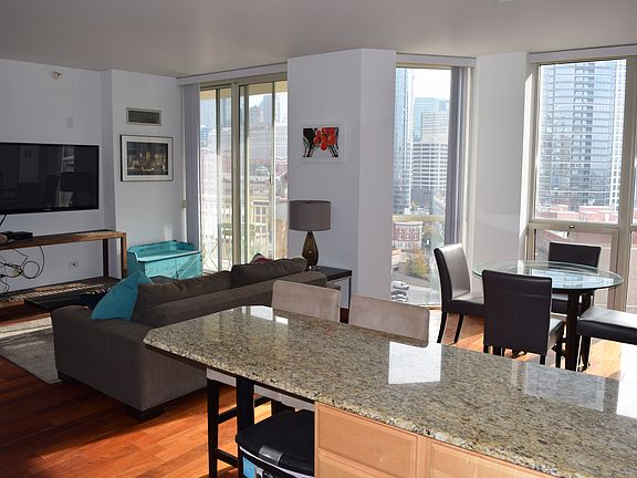 3rd image of 645 N Kingsbury St APT 1304