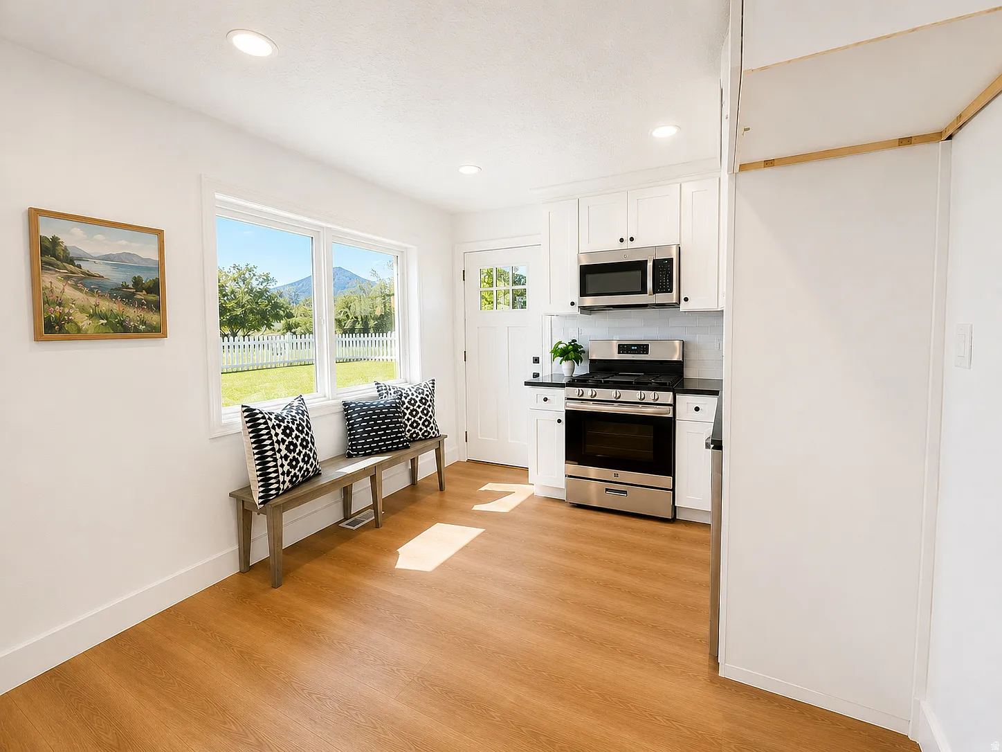 4 bed, 1378 sqft, $1,995 — Photo 3