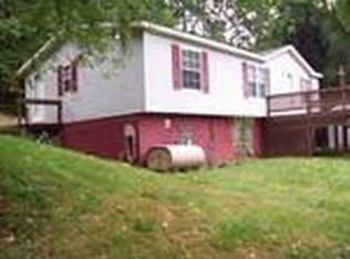 242 Karch Rd, Burgettstown, PA 15021