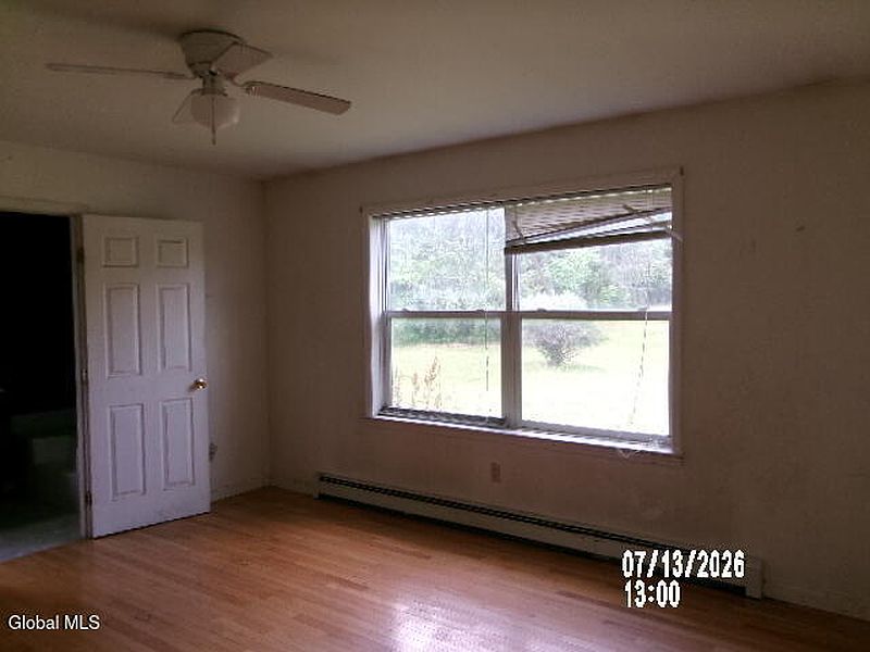 5th image of 144 Humphrey Road