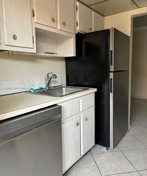 348 S Federal Hwy #24 — Photo 2