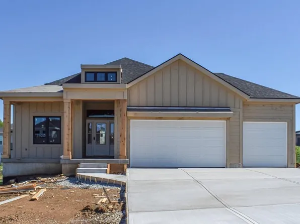 25020 W 112th St, Olathe, KS 66061