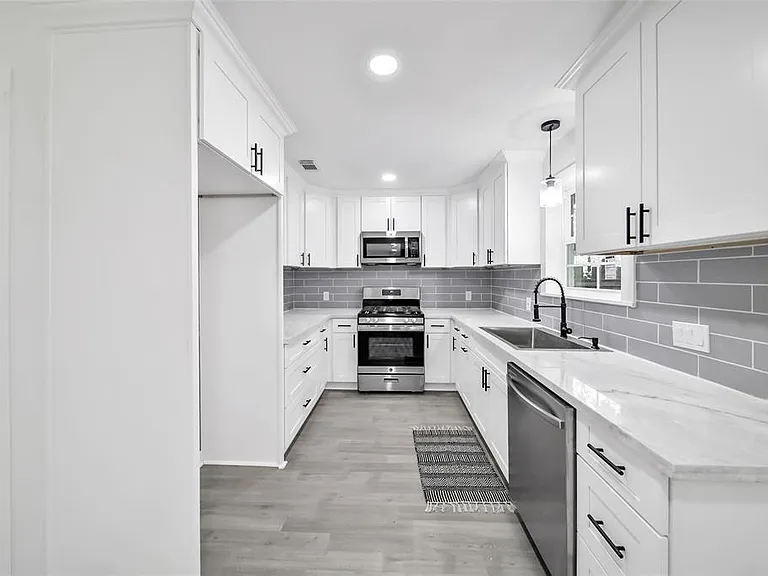3206 Whitesail Dr — Photo 7