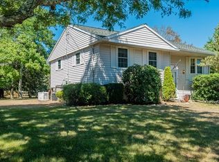 96 Chandler Dr, Marshfield, MA 02050