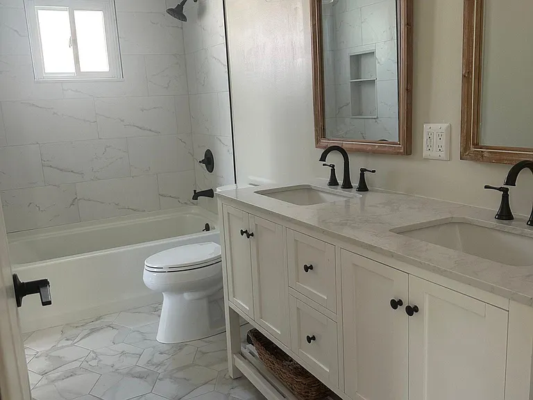 3452 Farley Dr — Photo 11
