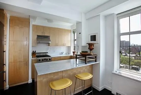 Sold by Corcoran | media 24