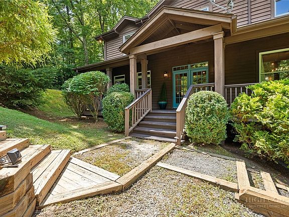 2nd image of 118 Piney Branch Court
