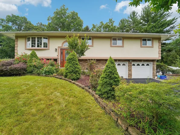 30 Birchwood Terrace, Nanuet, NY 10954