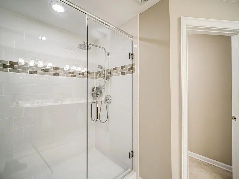 3275 Lenox Rd NE #407 — Photo 25