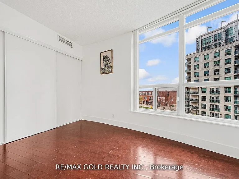 550 Queens Quay W #509 — Photo 20
